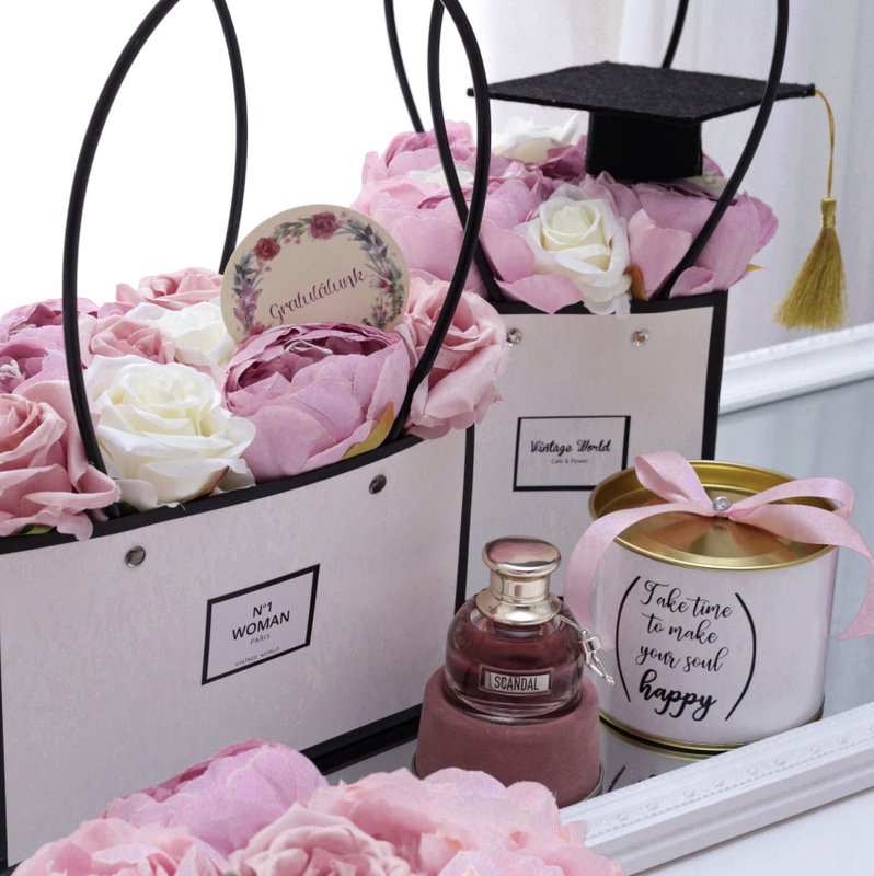 ballagas, ajandek, ballagasra, ajandekötlet, ötletek, lányoknak, óvónéninek, parfüm, chloe,