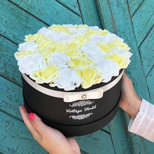 35 szalas budapest virágdoboz budapest rózsadoboz virágküldés