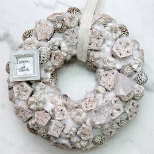 Energia, Otthon hegyikristállyal díszített ajtókopogtató