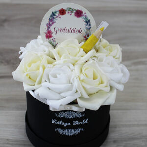 virágdoboz ünnepi rózsadoboz virágküldés