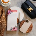 Virágos jegyzettömb