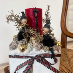 adventi asztaldísz gyertyával