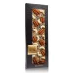 chocoMe fehércsokoládé pekándióval, kesudióval és fekete sóval